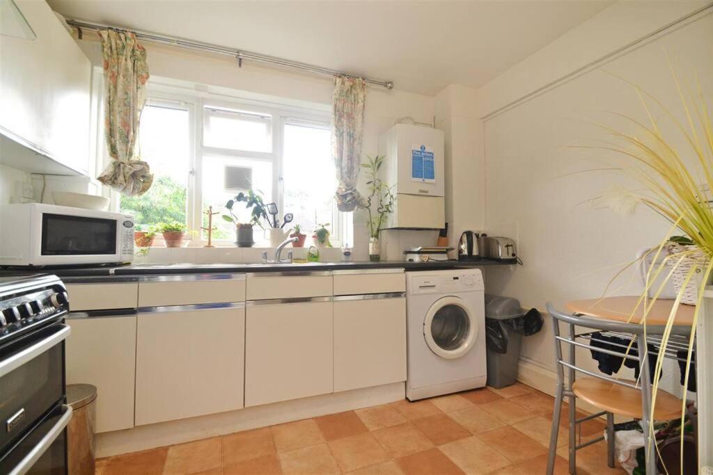 Lovely One Bed To Rent Appartamento Londra